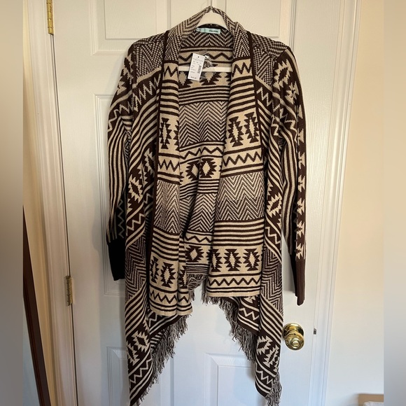 Maurice’s Cardigan - Picture 1 of 3